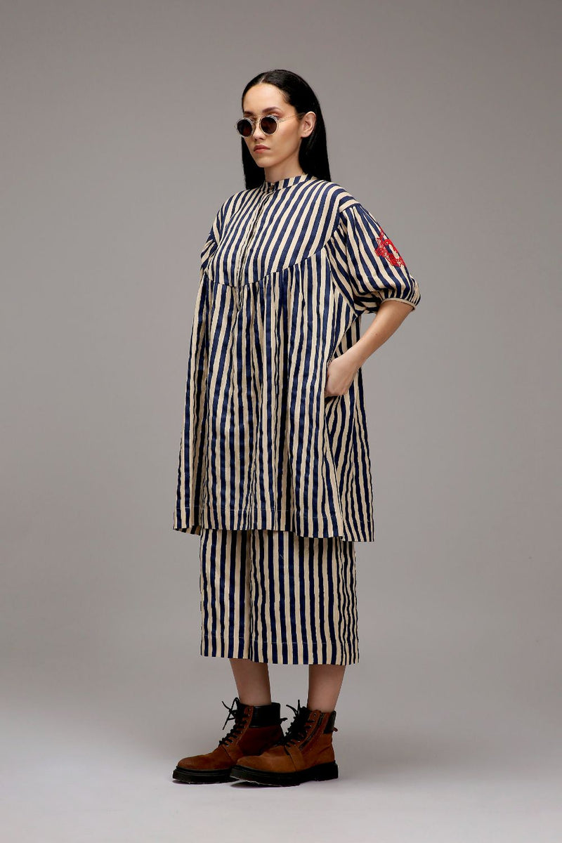 Egg-Shell Blue Striped Capre Pants cotton by Mati in white color for women Worldwide