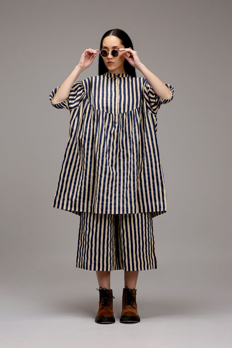Egg-Shell Blue Striped Capre Pants cotton by Mati in white color for women Worldwide