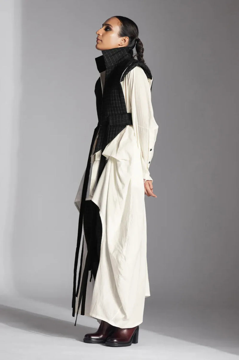 Eira Jacket-Black/ White Checks by Chola in black color for women Worldwide