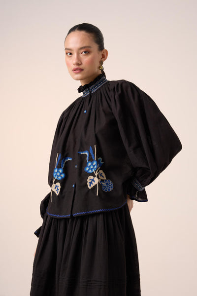 ELSA TOP -BLACK EMBROIDERY