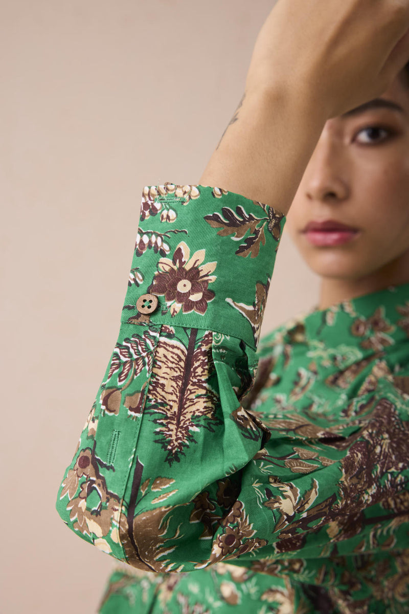 Emerald Fields Classic Organic Cotton Shirt poplin by SUI in green color for women Worldwide