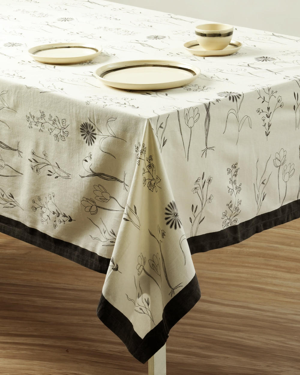 English Meadow Table Cloth