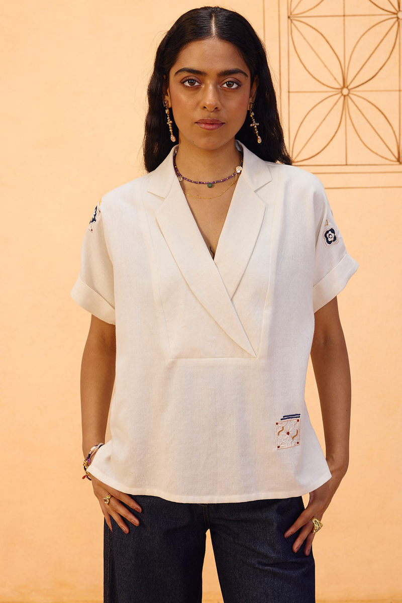 Everlasting Organic Cotton Top handwoven twill top/shirt by SUI in off-white for women Worldwide