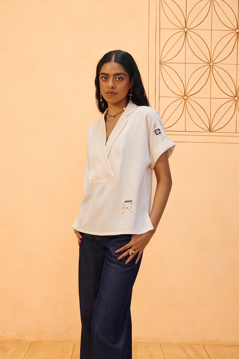 Everlasting Organic Cotton Top handwoven twill top/shirt by SUI in off-white for women Worldwide
