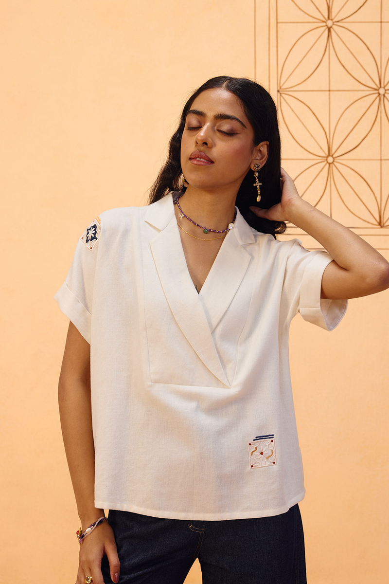 Everlasting Organic Cotton Top handwoven twill top/shirt by SUI in off-white for women Worldwide