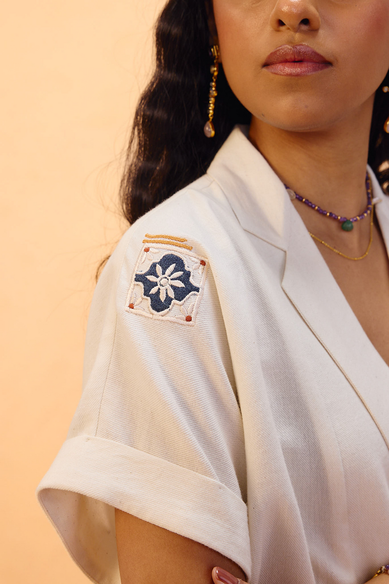 Everlasting Organic Cotton Top handwoven twill top/shirt by SUI in off-white for women Worldwide