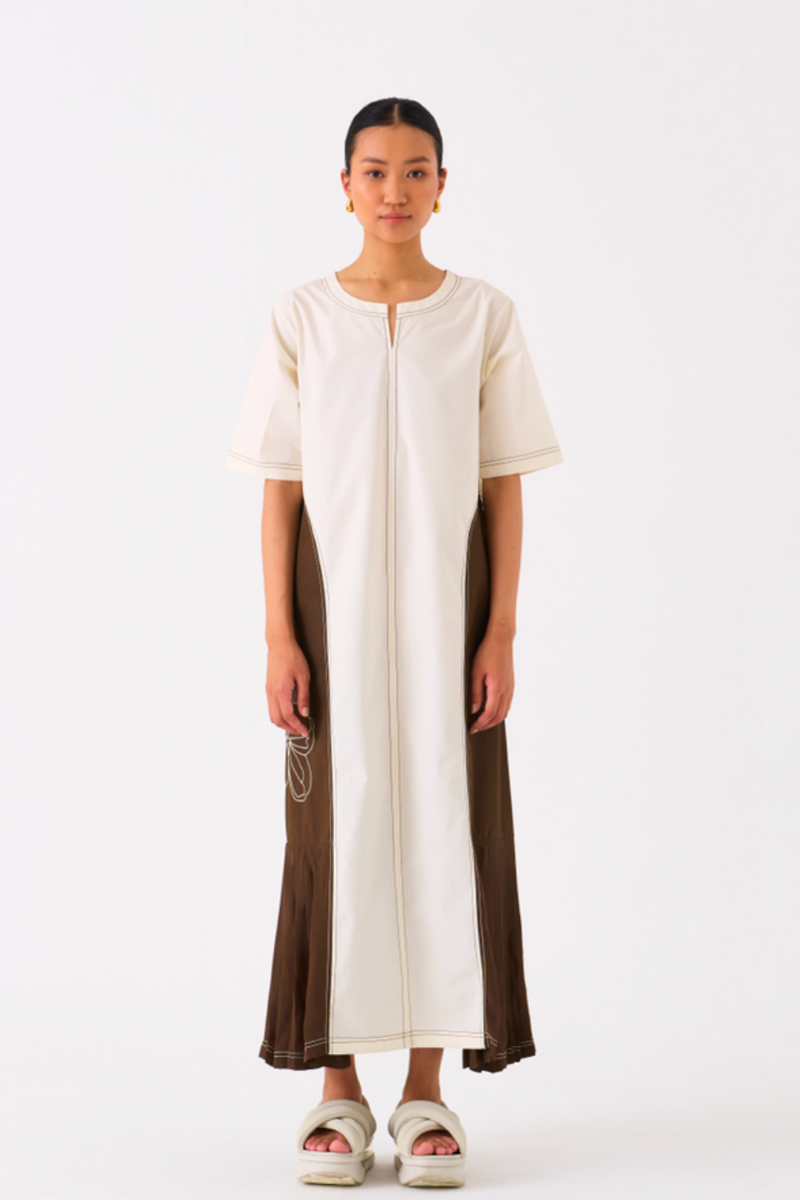 SIDE U-PLEAT DRESS-IVORY/DARK OLIVE poplin by THREE in olive color for women Worldwide