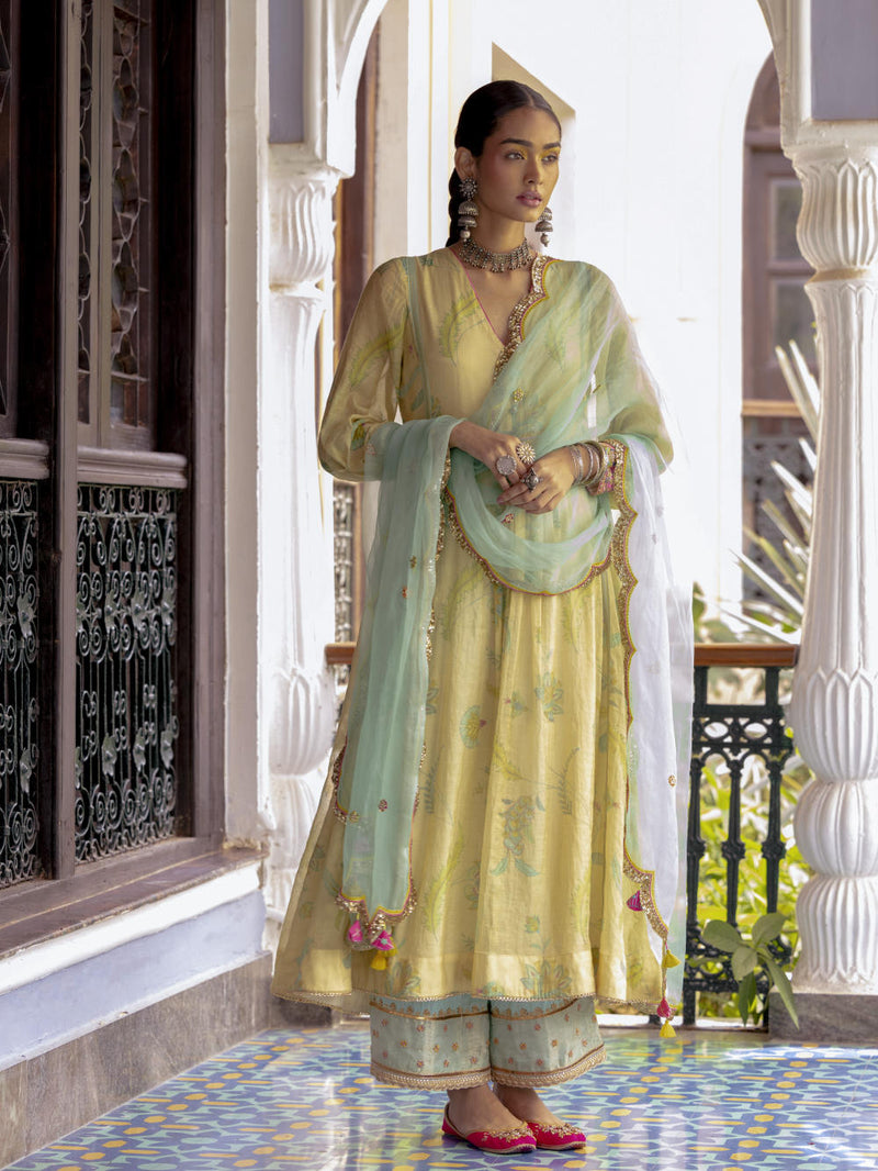 Fariba Ivory Printed Back Yoke Kurta Set Kurta Sets by Rajiramniq for women Worldwide