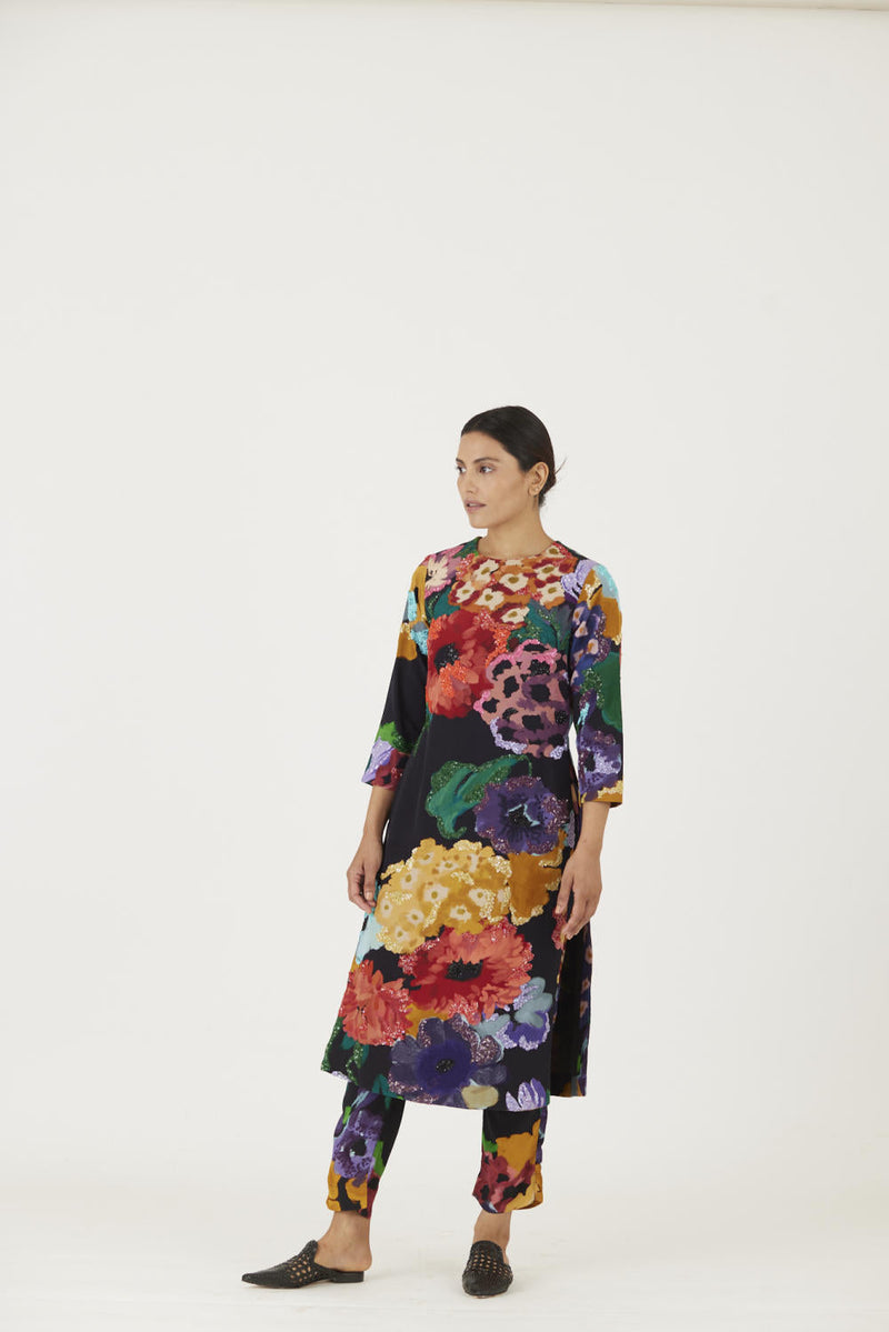 FARAH BLACK EMBROIDERED KURTA SET Kurta Sets by Yam in black color for women Worldwide