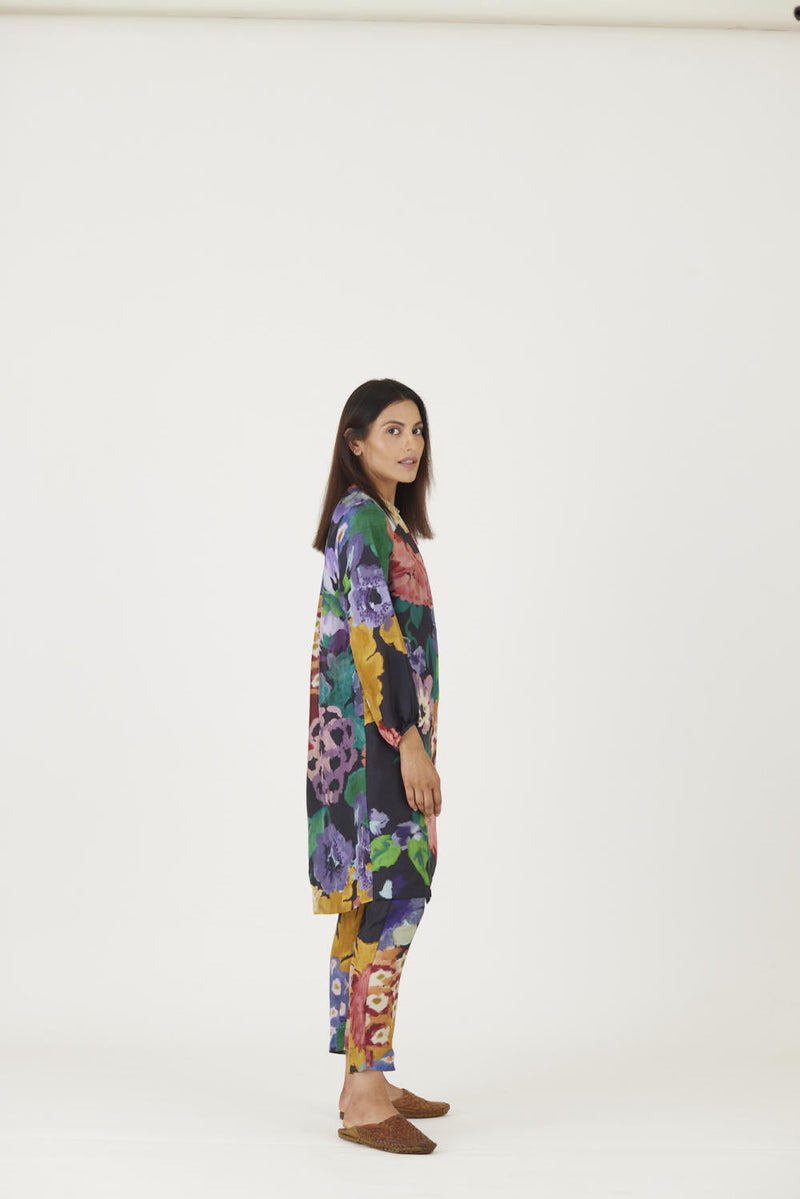 FARAH BLACK KURTA SET Kurta Sets by Yam in black color for women Worldwide