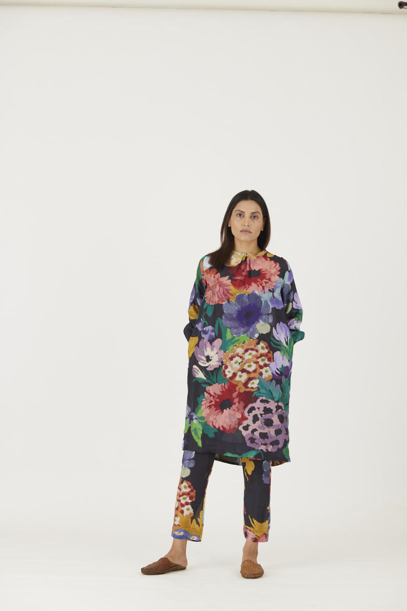FARAH BLACK KURTA SET Kurta Sets by Yam in black color for women Worldwide