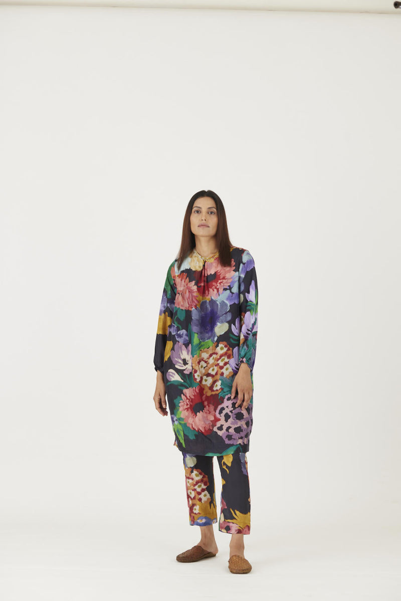 FARAH BLACK KURTA SET Kurta Sets by Yam in black color for women Worldwide