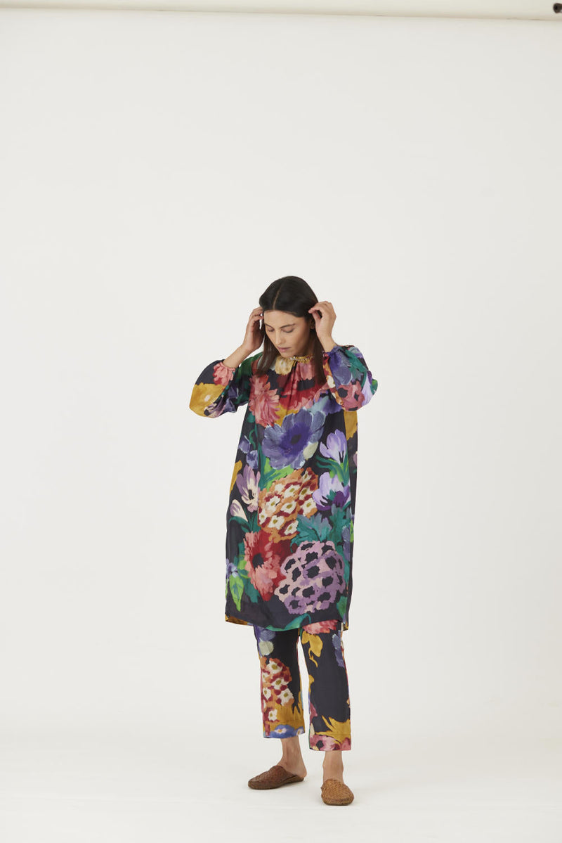 FARAH BLACK KURTA SET Kurta Sets by Yam in black color for women Worldwide