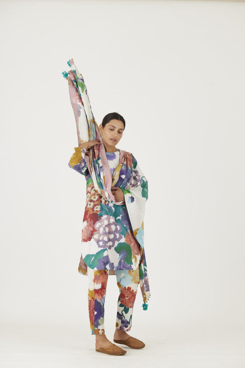 FARAH WHITE DUPATTA mul Dupattas by Yam in multi color for women Worldwide