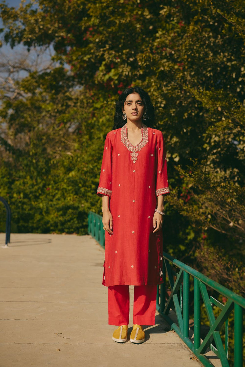 FARIHA & NAZEERA KURTA & PANT chanderi by Rashika Mittal in red color for women Worldwide