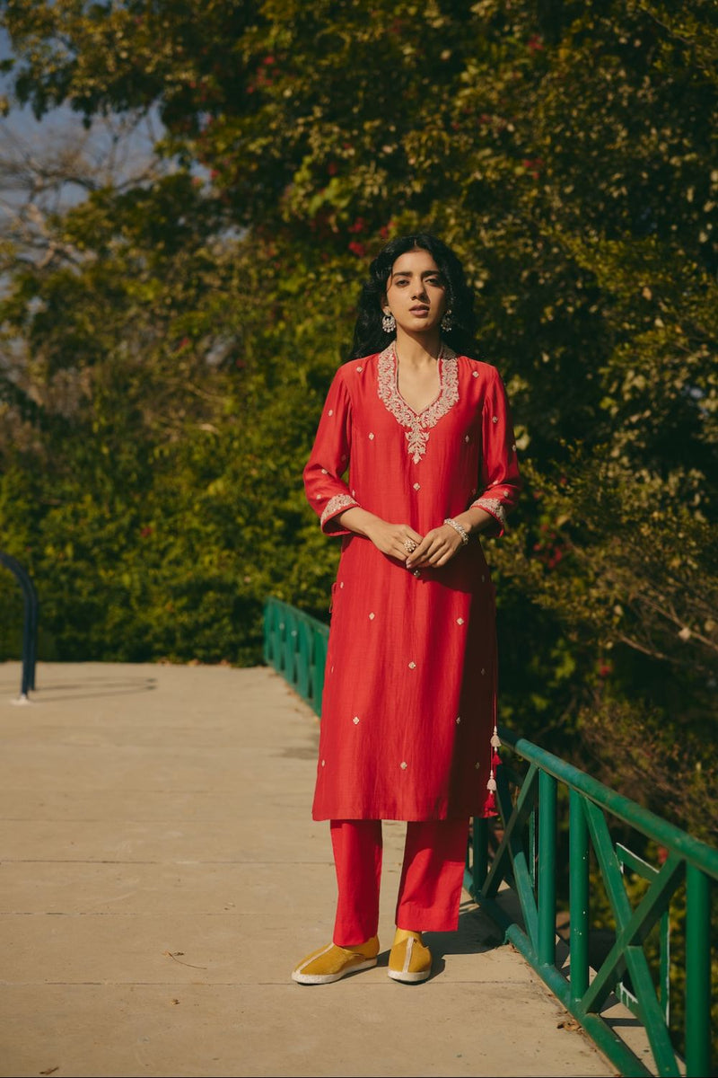 FARIHA & NAZEERA KURTA & PANT chanderi by Rashika Mittal in red color for women Worldwide