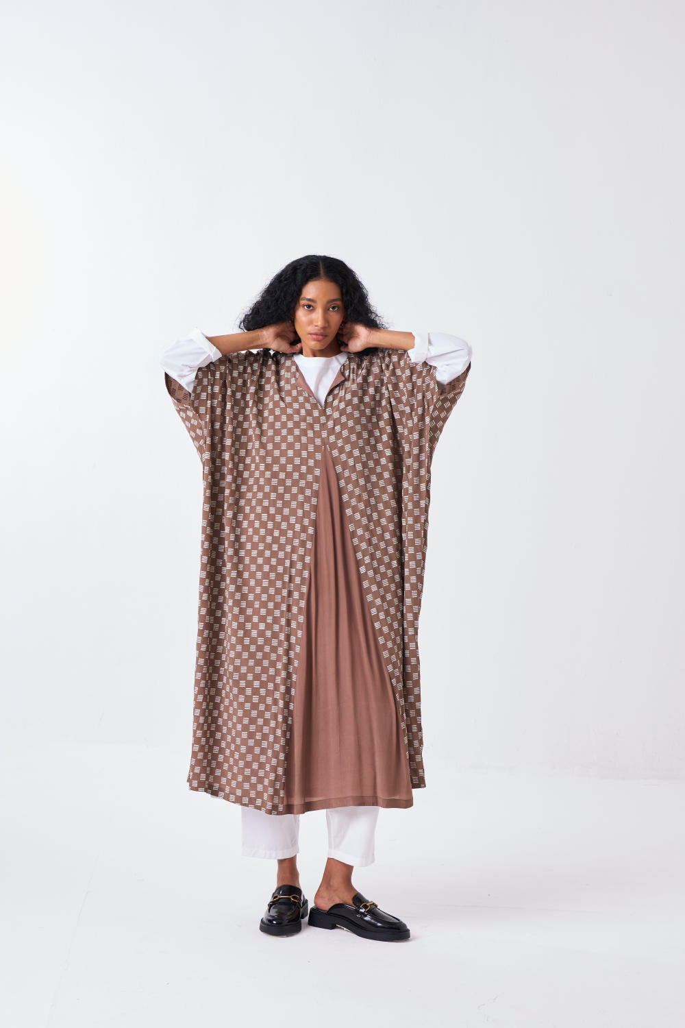 ALL OVER BRICK PRINT KAFTAAN CO-ORD: CEDAR BRICK PRINT & WHITE (SET OF 3)