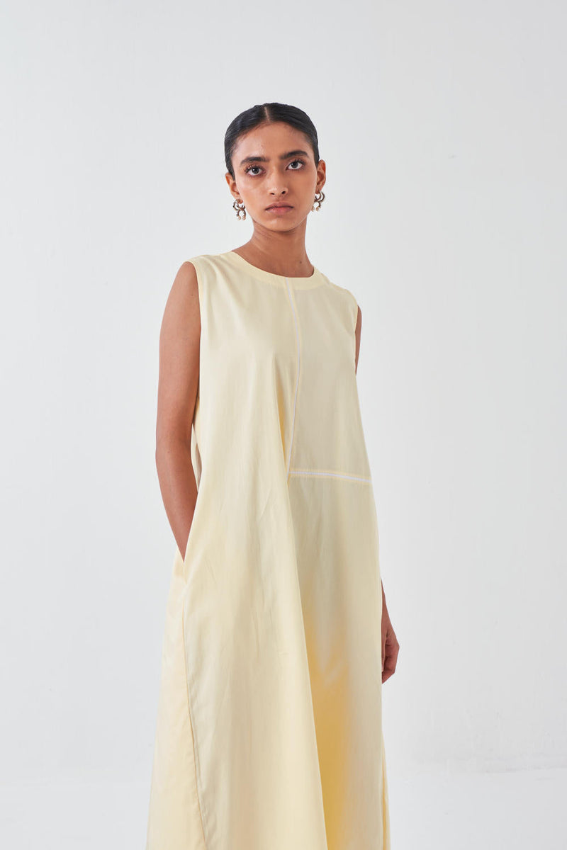BACK PLEAT DRESS -BUTTER poplin by THREE for women Worldwide