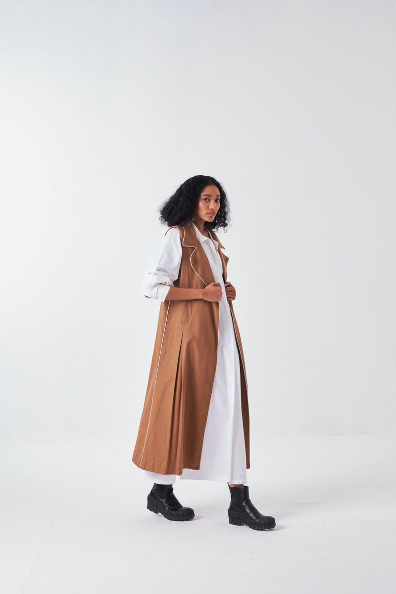 SLEEVELESS JACKET-SAND poplin by THREE for women Worldwide