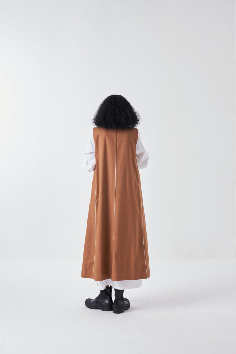 SLEEVELESS JACKET-SAND poplin by THREE for women Worldwide