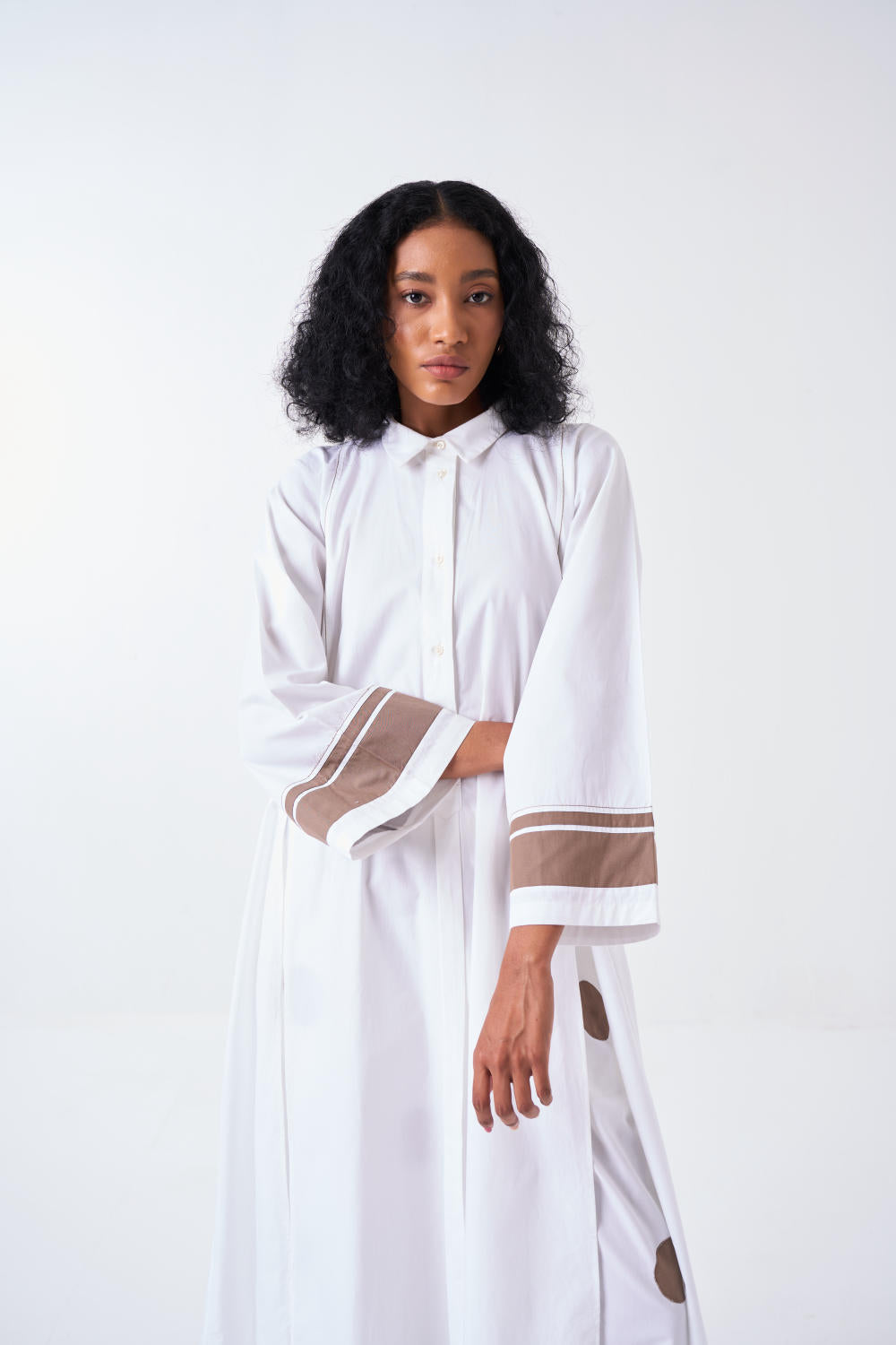 WIDE SLEEVE PANEL SLIT SHIRT-WHITE