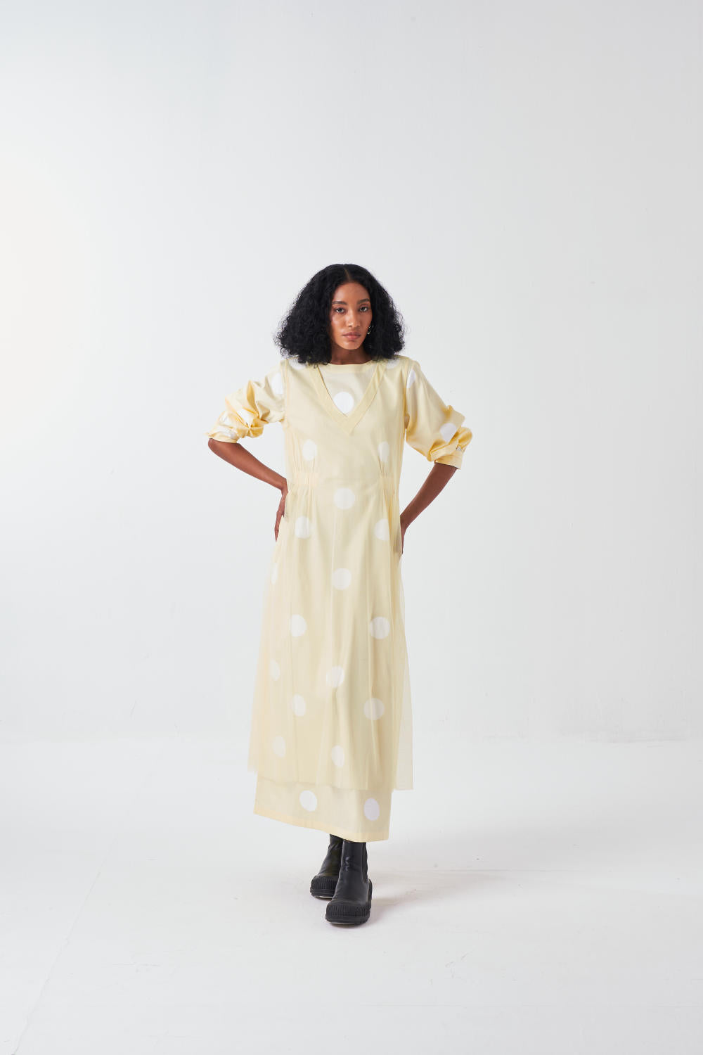 SIDE ELASTIC WAIST DRESS-BUTTER