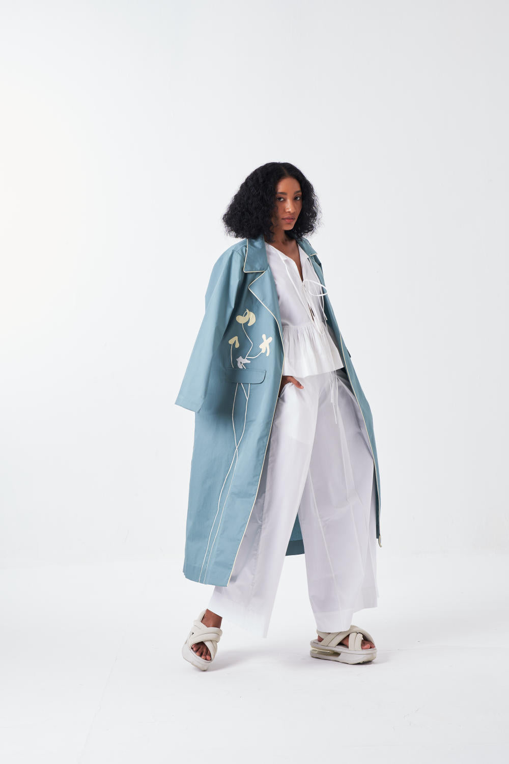 POPPY APPLIQUE JACKET CO-ORD: NIAGRA BLUE & BUTTER (SET OF 3)