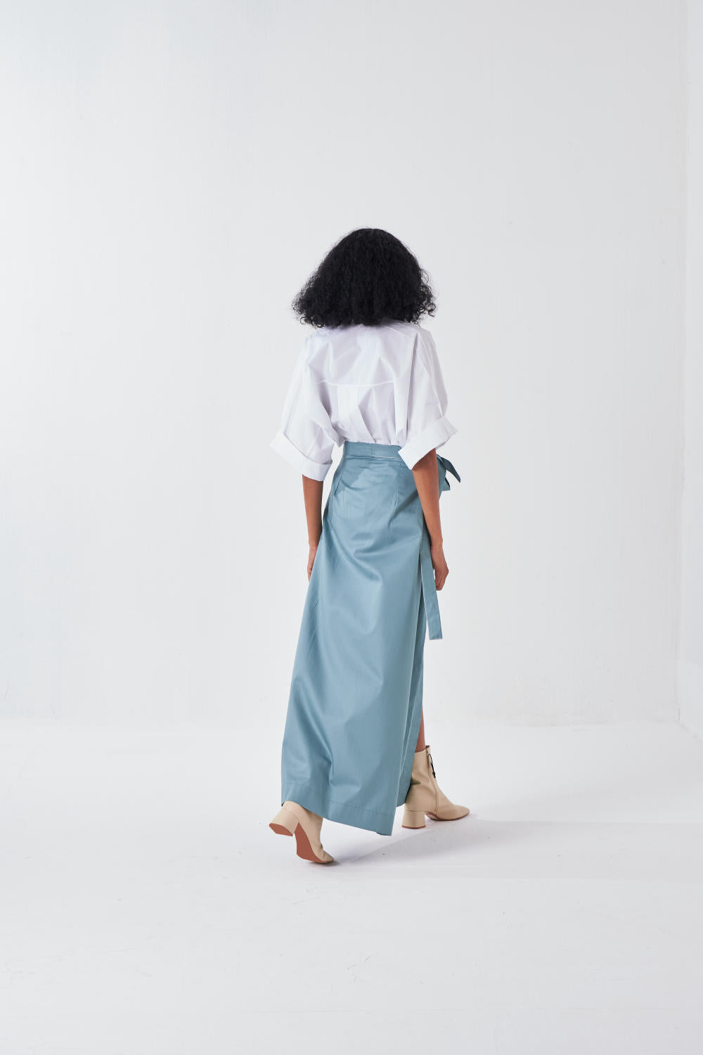 FRONT SLIT SKIRT-NIAGRA BLUE