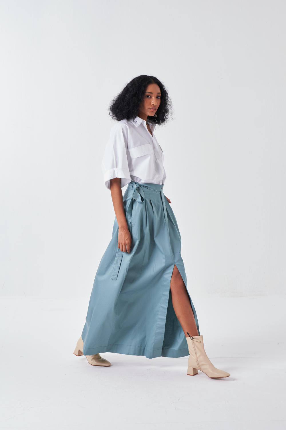 FRONT SLIT SKIRT-NIAGRA BLUE