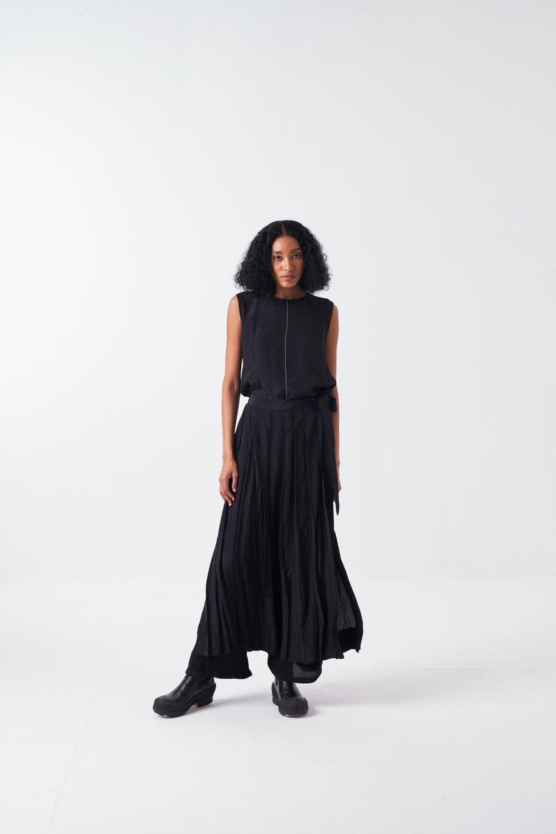 ROUND NECK TOP CO-ORD-BLACK (SET OF 2) by THREE for women Worldwide