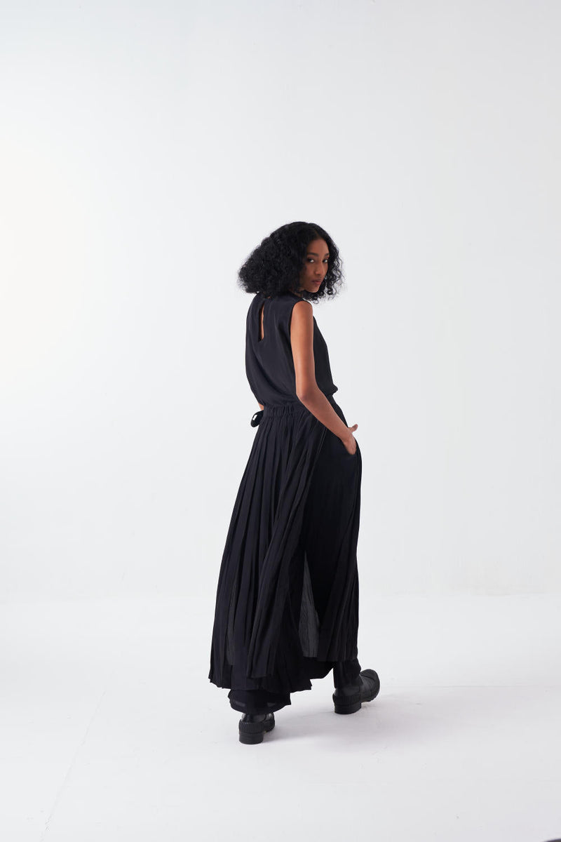 ROUND NECK TOP CO-ORD-BLACK (SET OF 2) by THREE for women Worldwide
