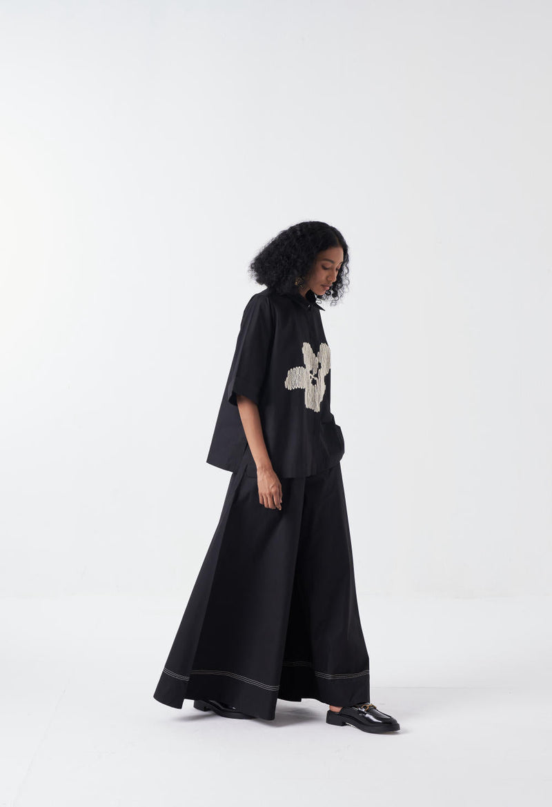 EMB. FLORAL SHIRT-BLACK poplin by THREE for women Worldwide