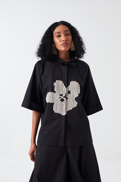 EMB. FLORAL SHIRT-BLACK