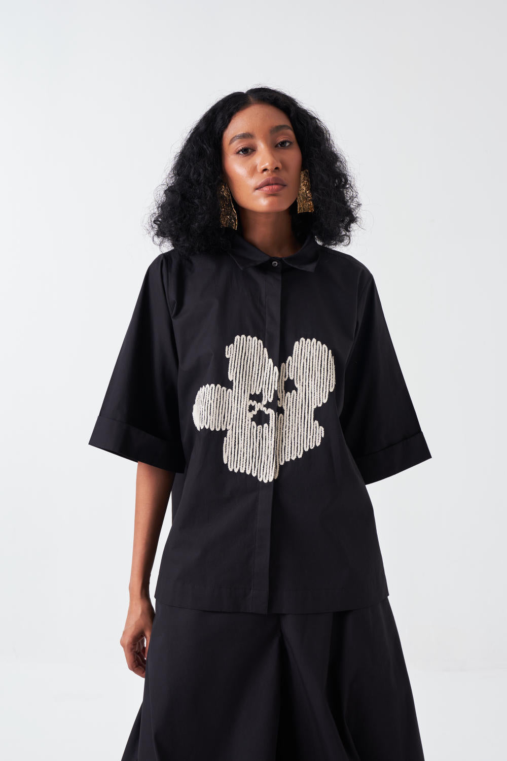 EMB. FLORAL SHIRT CO-ORD-BLACK (SET OF 2)