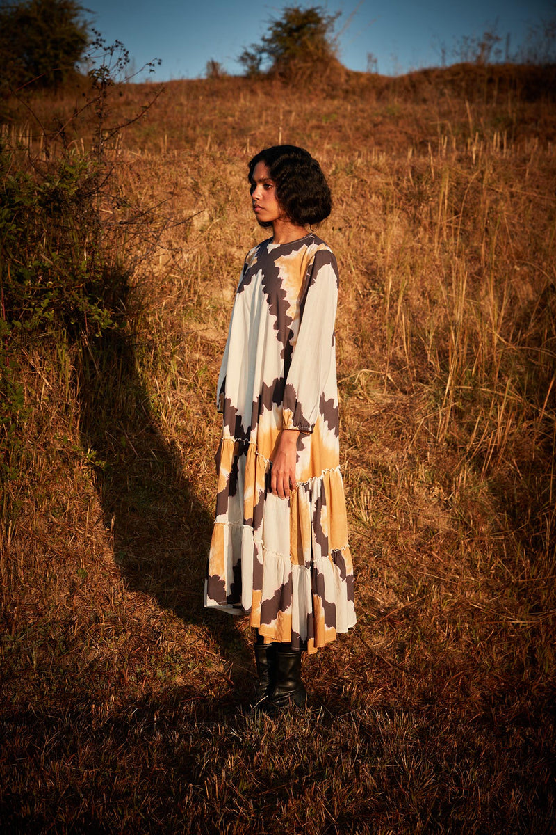 Dunetime Shibori Dress cotton by Khara Kapas in white for women Worldwide