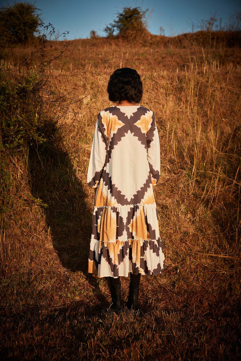 Dunetime Shibori Dress cotton by Khara Kapas in white for women Worldwide