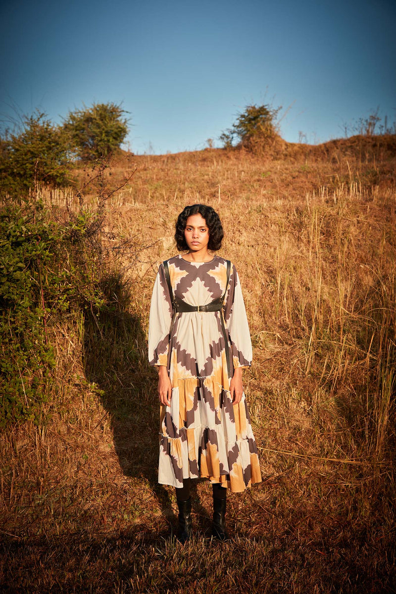 Dunetime Shibori Dress cotton by Khara Kapas in white for women Worldwide