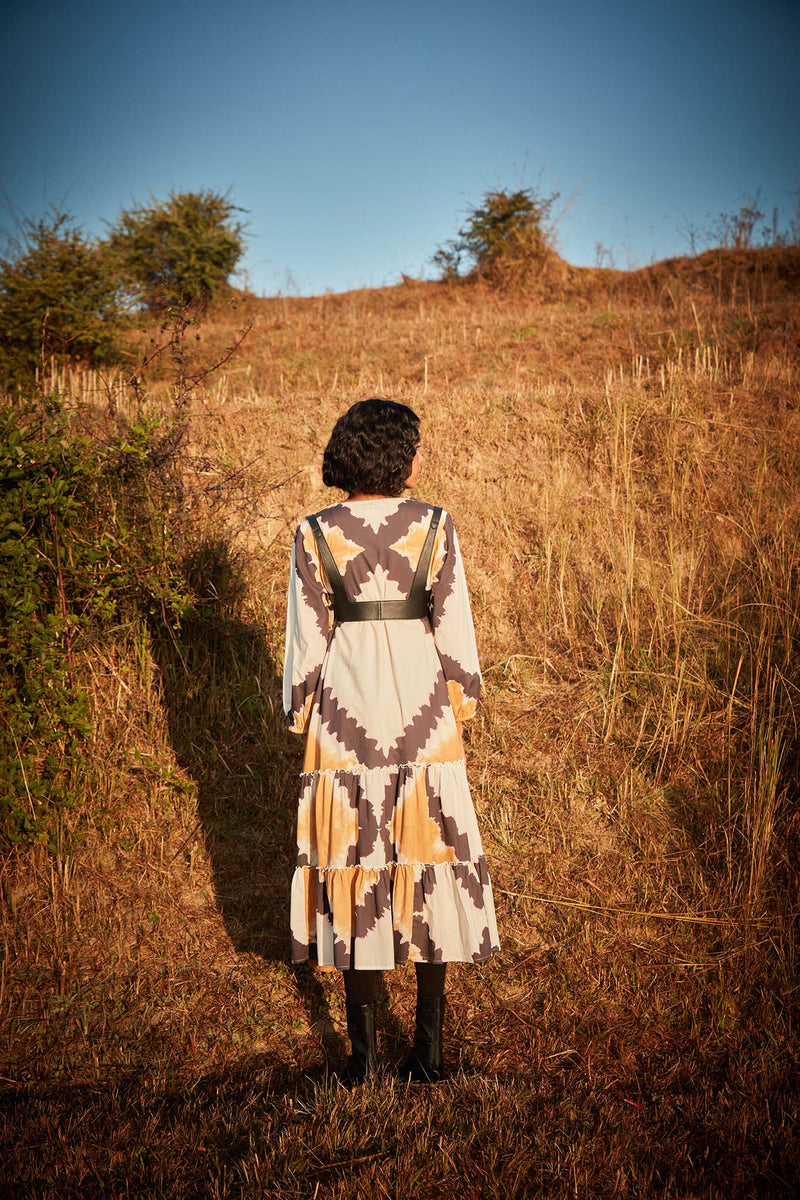 Dunetime Shibori Dress cotton by Khara Kapas in white for women Worldwide