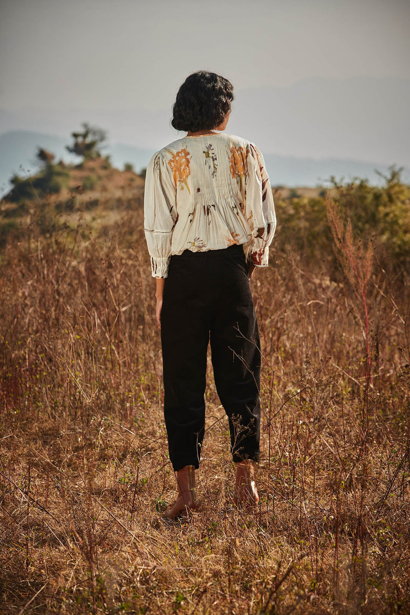 Charcoal Corduroy pants corduroy by Khara Kapas in black for women Worldwide