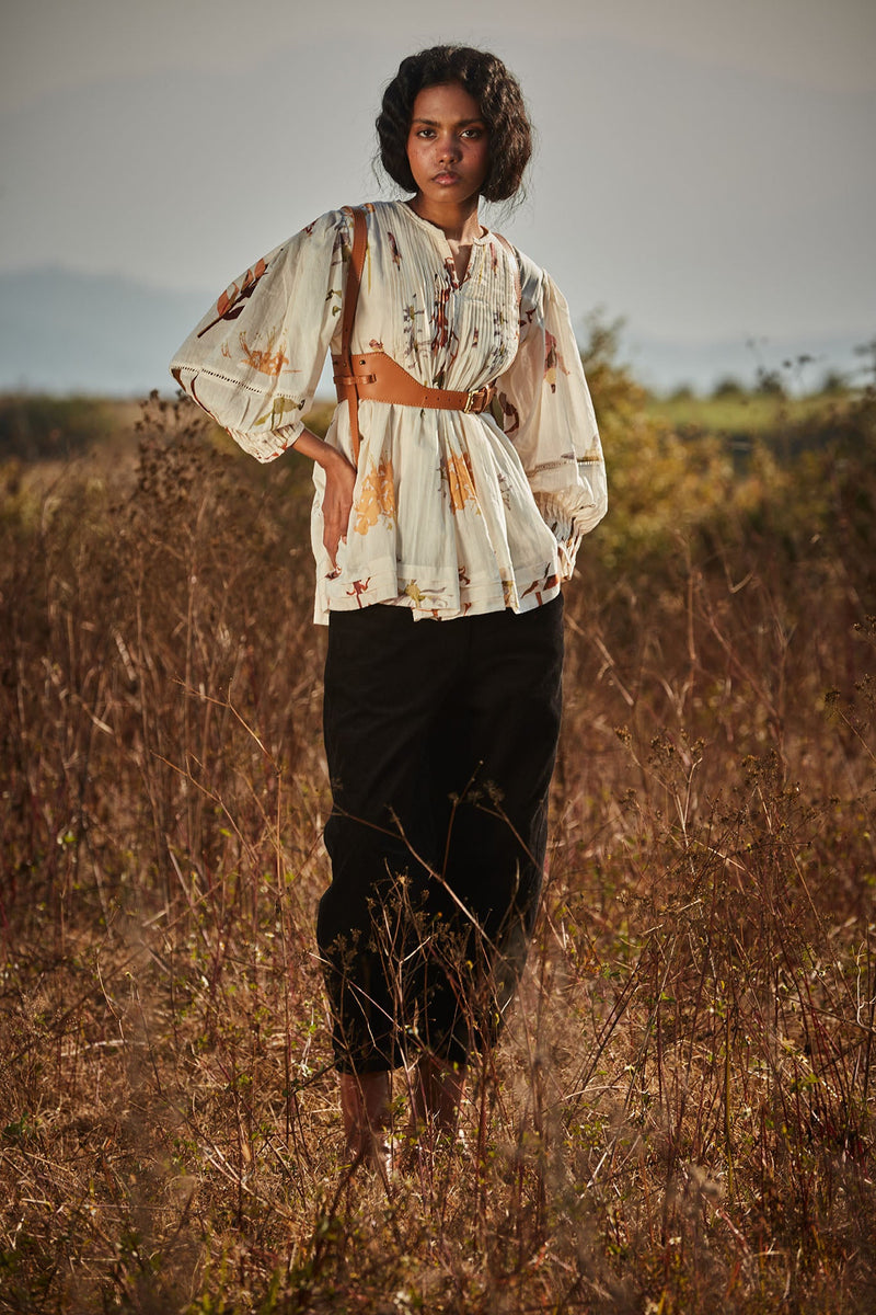 Florals in Snow Top cotton by Khara Kapas in white for women Worldwide