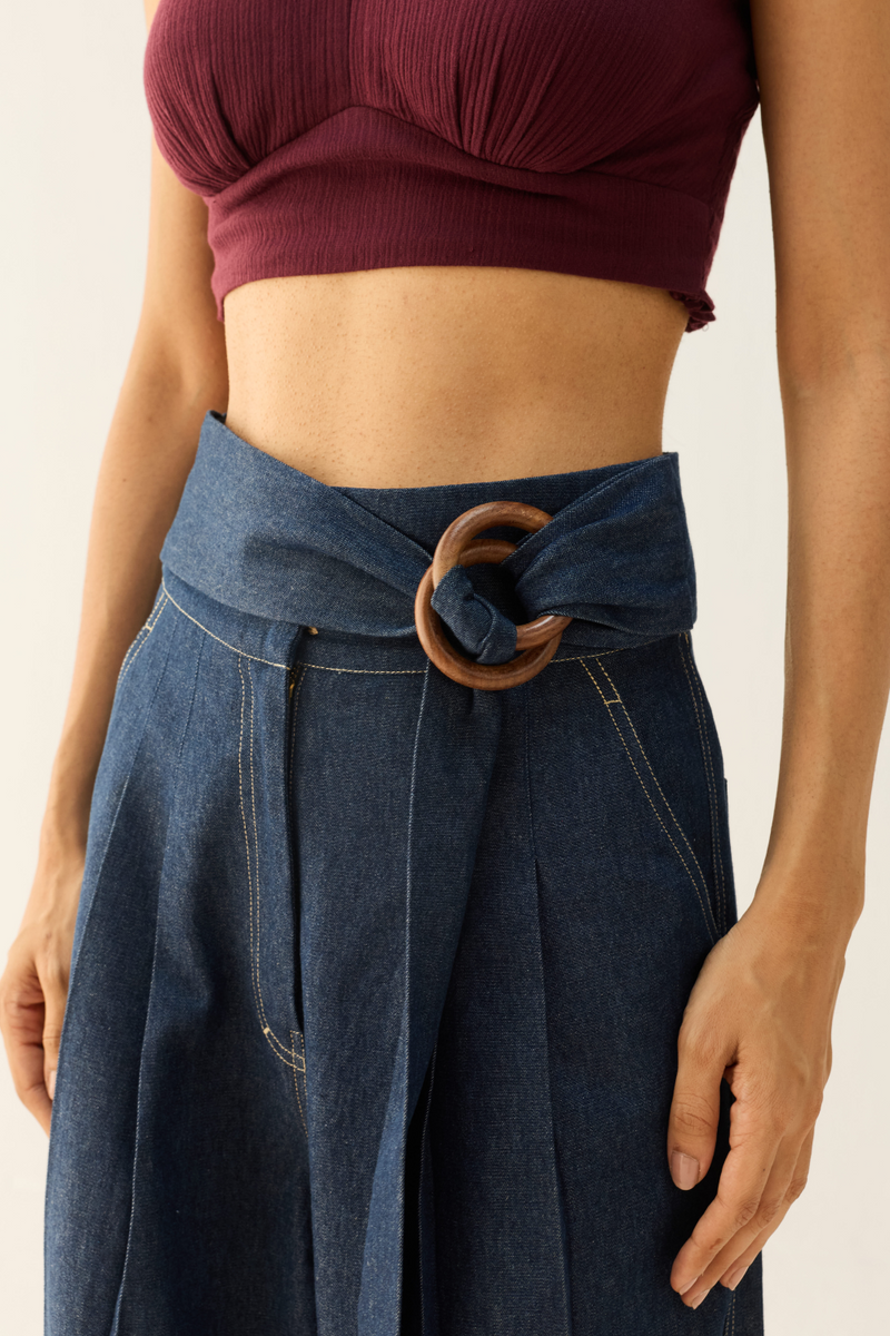 Flow Free Sustainable Denim Jeans cotton by Sui in blue color for women Worldwide