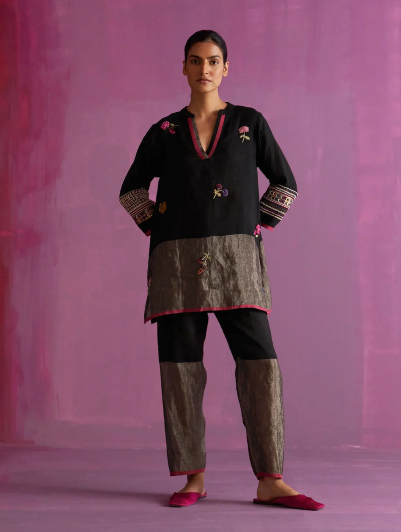 Cyra Hand-Embroidered Kurta Set - Black linen by Manan in black color for women Worldwide