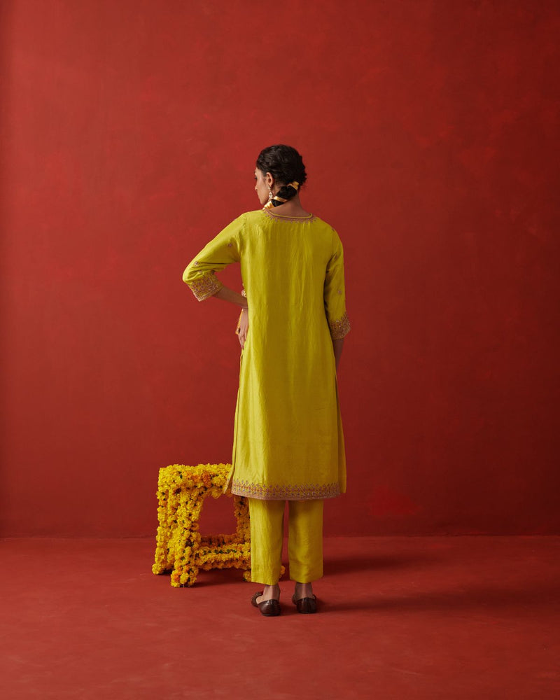 GIA & CYRAA KURTA & PANT chiffon by Rashika Mittal in neon color for women Worldwide