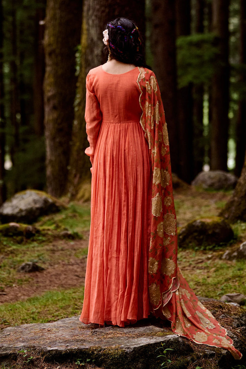 Gisele Anarkali Set chanderi by Paulmi & Harsh-kahan Sep'26 in orange for women Worldwide