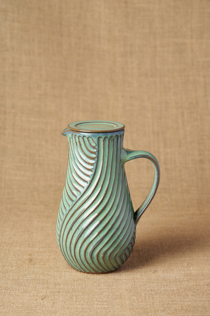 Gata Loop Carafe With Lid