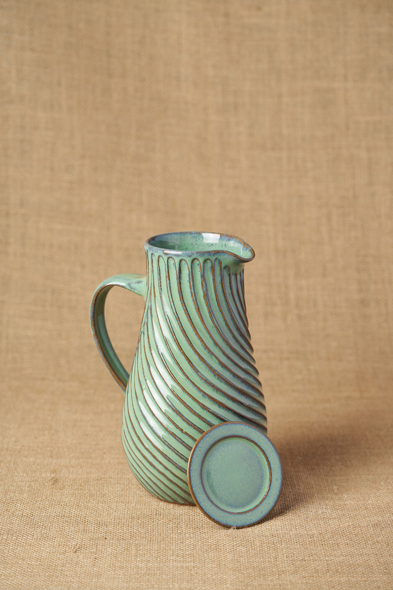 Gata Loop Carafe With Lid