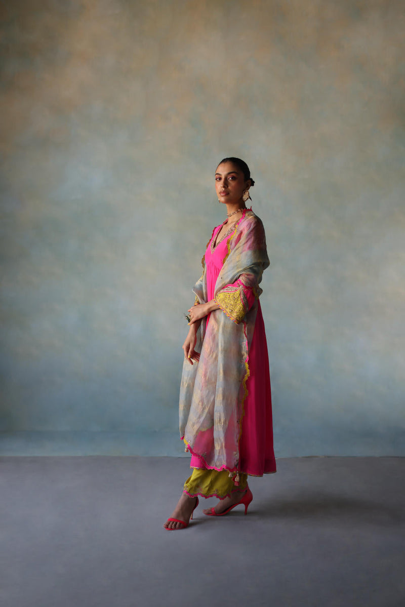 GUL HOT PINK BELL SLEEVE SILK KURTA SET by Rajiramniq for women Worldwide