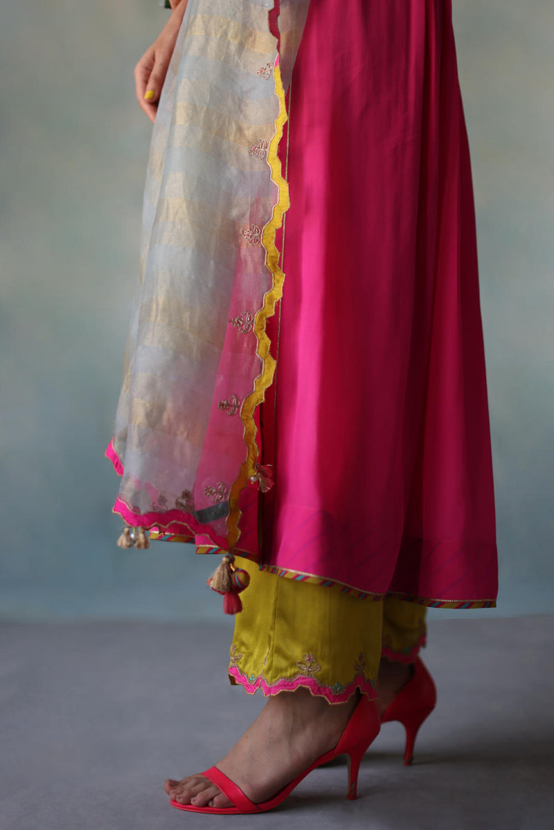 GUL HOT PINK BELL SLEEVE SILK KURTA SET by Rajiramniq for women Worldwide