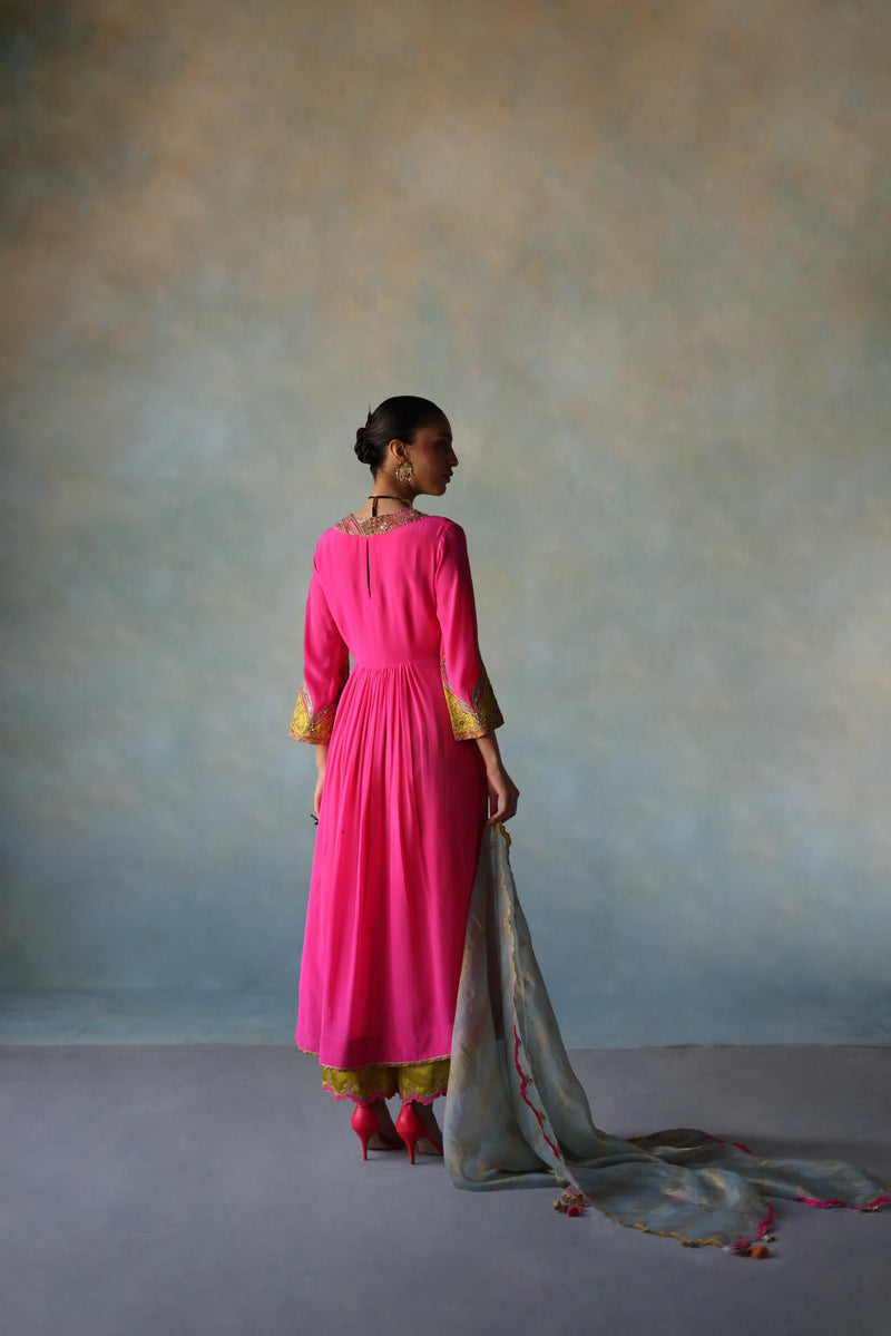 GUL HOT PINK BELL SLEEVE SILK KURTA SET by Rajiramniq for women Worldwide