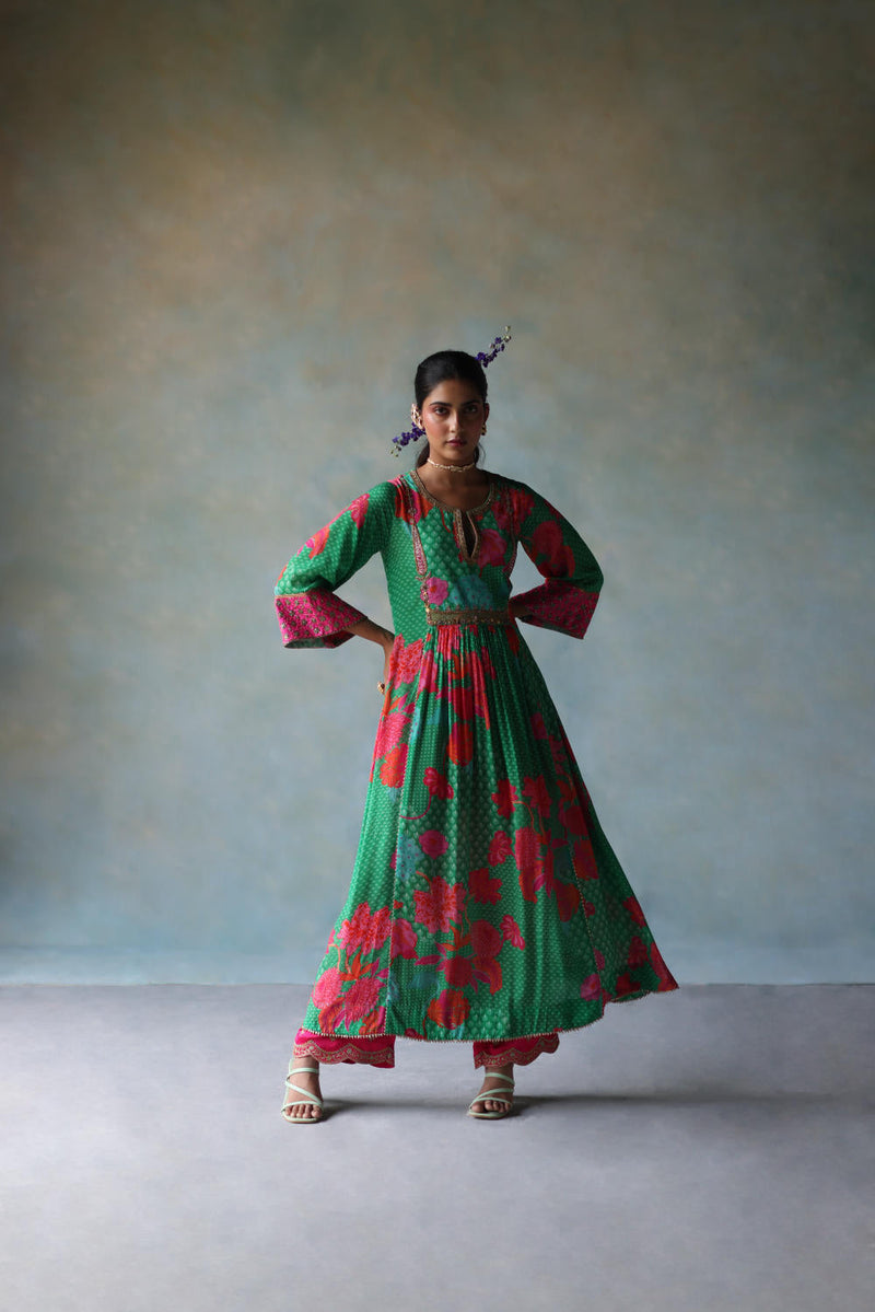 GUL GREEN YOKE CHECK SLEEVE KURTA SET by Rajiramniq for women Worldwide